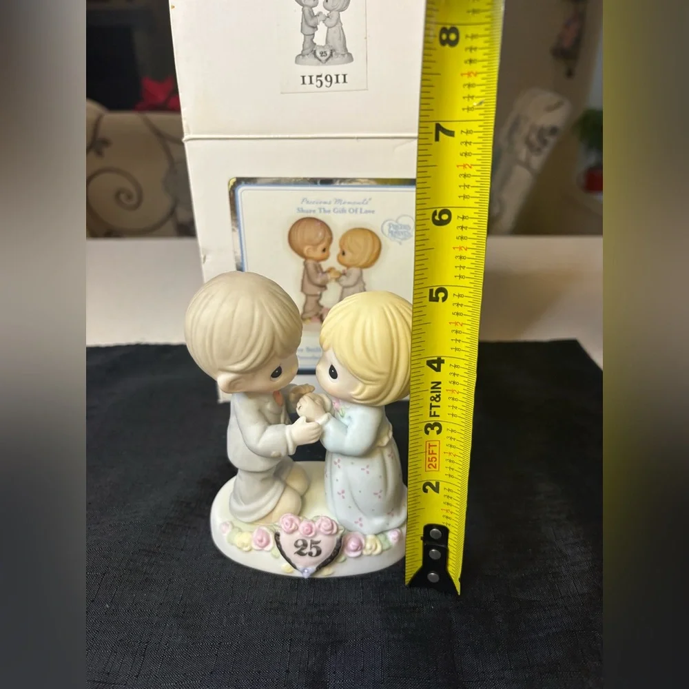 Precious Moments Romantic Couple Figurine in Cream and Tan - Picture 5 of 6